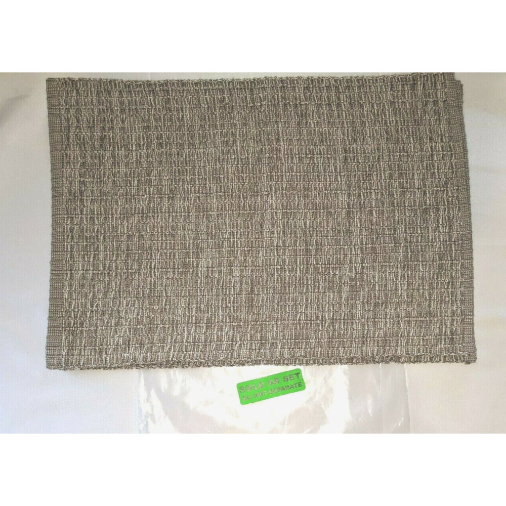 Twist Ribbed Beige Rectangular Place Mats 4 Ct 18.5 x 13"